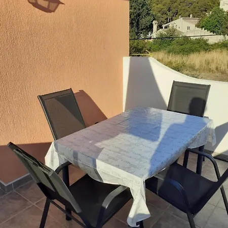 Apartman * Ližnjan